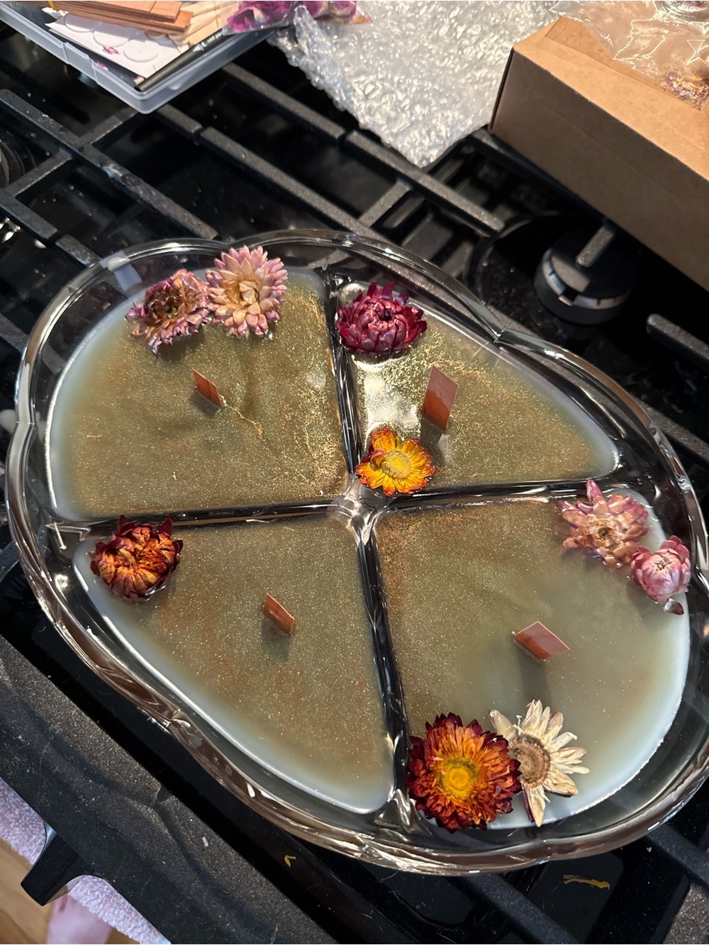 Handmade Green Botanical 4-Wick Decorative Candle Tray Dole Bowl, white tea ging